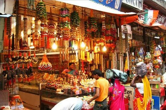 Chandini Chowk-5 Best Shopping Places In Delhi For The Shopaholic In You-by live love laugh