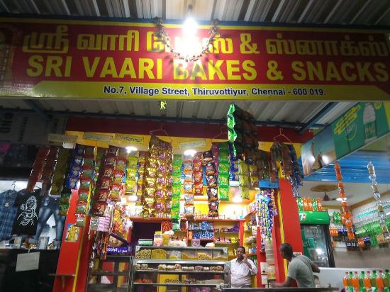 Lalbaug Market-5 Best Shopping Places In Mumbai For Shopaholic In You-By live love laugh