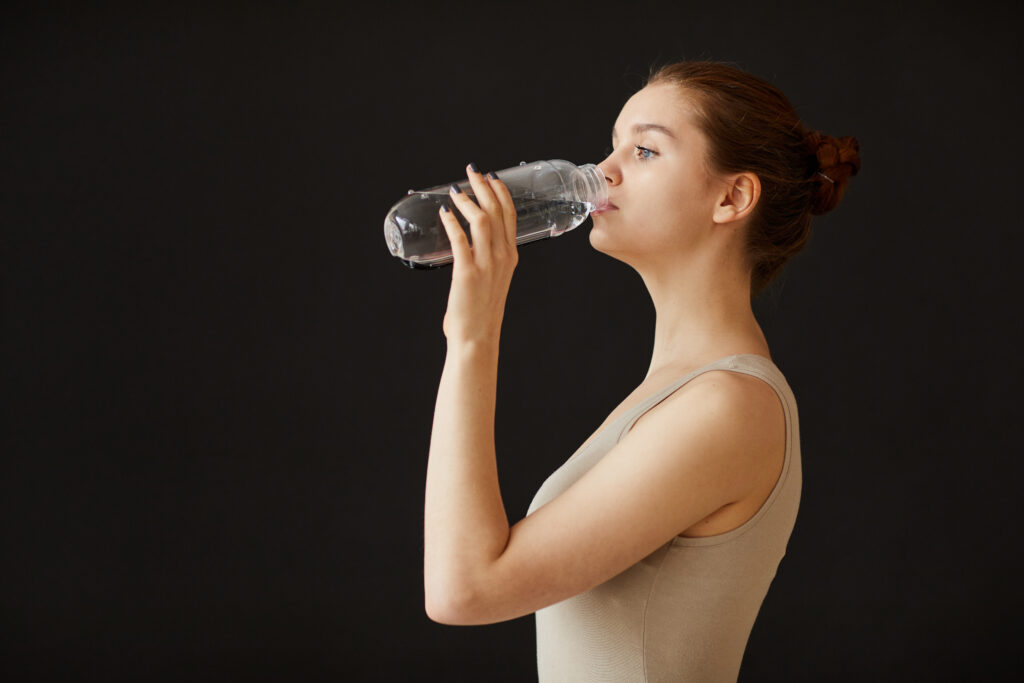 drink lots of water - 5 tips to keep yourself hydrated this summer- livelovelaugh