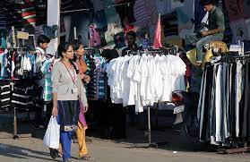 qutub plaza gurgaon- 5 Best shopping places in Gurgaon for the shopaholic in you- by livelovelaugh