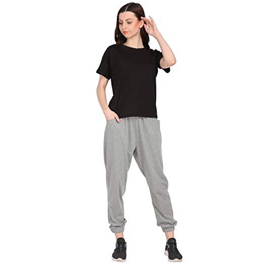 T-shirts with joggers-7 pieces fashion girls are wearing at home this season.-By live love laugh