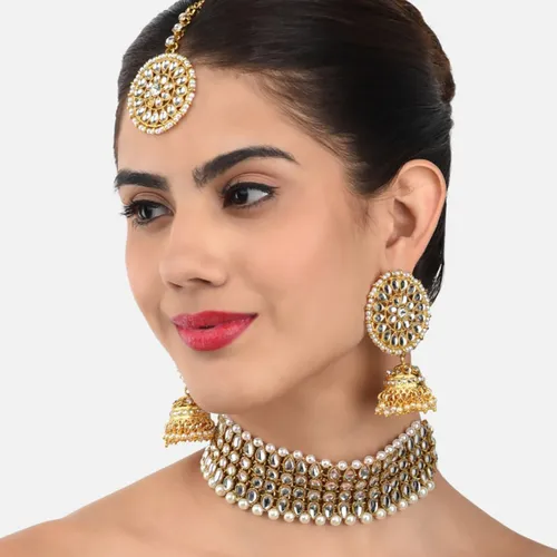Zaveri pearls gold-plated jewellery set.-6 jewellery sets that can amplify the glory of your style.-